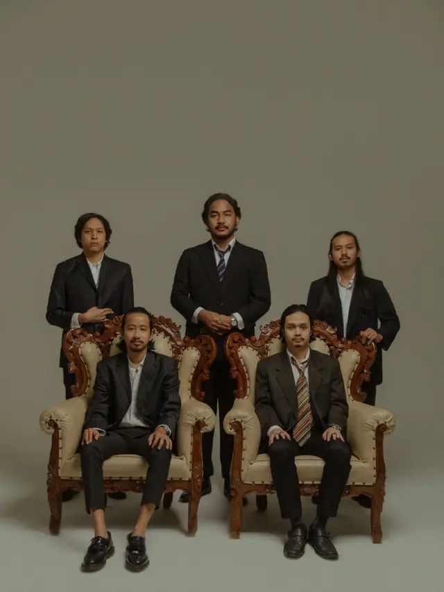 Grup Musik .Feast
