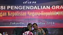 Penandatanganan nota kesepahaman ini diwakili Kapolri Jenderal Polisi Sutarman dan Ketua KPK Abraham Samad, Jakarta, Selasa (19/8/14). (Liputan6.com/Miftahul Hayat)
