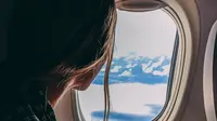 ilustrasi perjalanan dengan pesawat | pexels.com/@jason-toevs-1047869