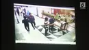 Sebuah video ditunjukkan terkait Idrus Marham di kantor Ombudsman, Jakarta, Rabu (3/7/2019). Teguh mengatakan, ada pengabaian kewajiban hukum yang dilakukan KPK dalam mengawal Idrus Marham, terdakwa kasus korupsi yang berkeliaran di luar Rutan KPK, Jumat (21/6/2019). (Liputan6.com/Angga Yuniar)