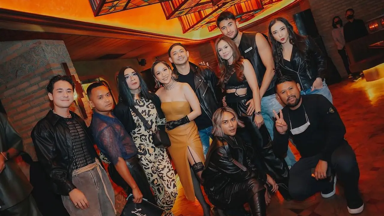 Tampilan Para Tamu di Ulang Tahun BCL, Ada Luna Maya Hingga Ariel Noah Kenakan Pakaian Hitam
