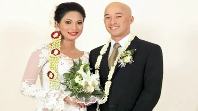 Kinaryosih dan Breet Lee Money