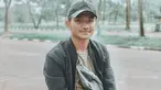 Kompetisi Liga 1 2020 yang ditunda akibat pandemi Corona Covid-19, membuat Hambali Tolib memiliki waktu luang yang banyak. Waktu luang tersebut digunakannya untuk bersantai, seperti bersepeda agar tetap menjadi kebugaran jasmani nya.(Liputan6.com/IG/@8hambali)