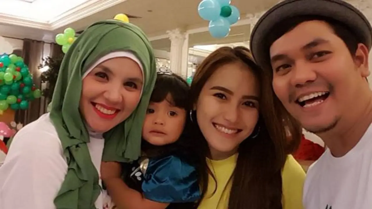 Indra Bekti, Ayu Ting Ting, dan Aldila Jelita