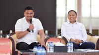 Gubernur Sumatera Utara (Sumut) Bobby Nasution melakukan pertemuan dengan Direktur Jenderal Perhubungan Darat Kementerian Perhubungan Aan Suhanan terkait Bus Rapid Transit (BRT) Mebidang (Medan-Binjai-Deli Serdang) di Aula Tengku Rizal Nurdin Jalan Sudirman Kota Medan, Kamis (16/10/2025). (Foto : Alexander AP Siahaan/Diskominfo Provsu)