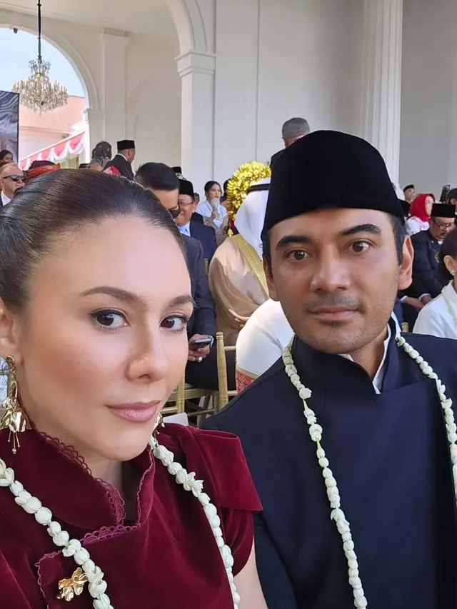 Wulan Guritno Tampil Anggun Berkebaya Janggan Modifikasi Lengan Pendek saat Rayakan HUT ke-80 RI