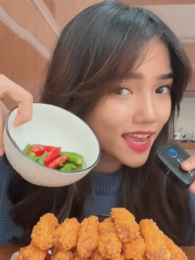Fuji An mukbang (Instagram/fuji_an)