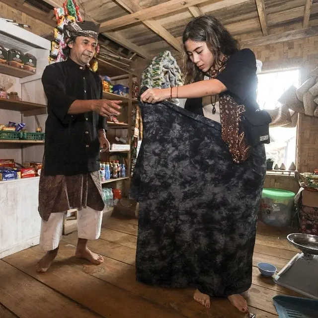 Adinda Thomas Singgah di Kasepuhan Ciptagelar.