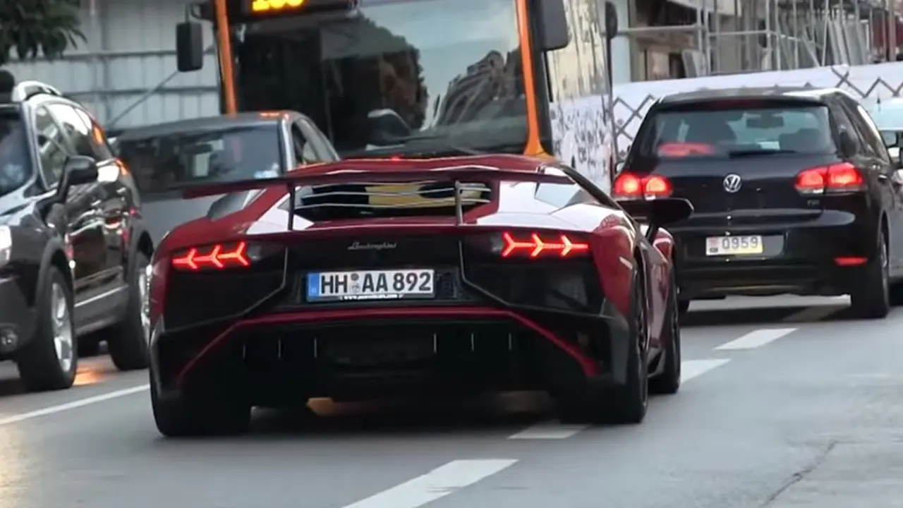 Lamborghini Edisi Terbatas Ini Malah Disewakan. Siapa Mau? 