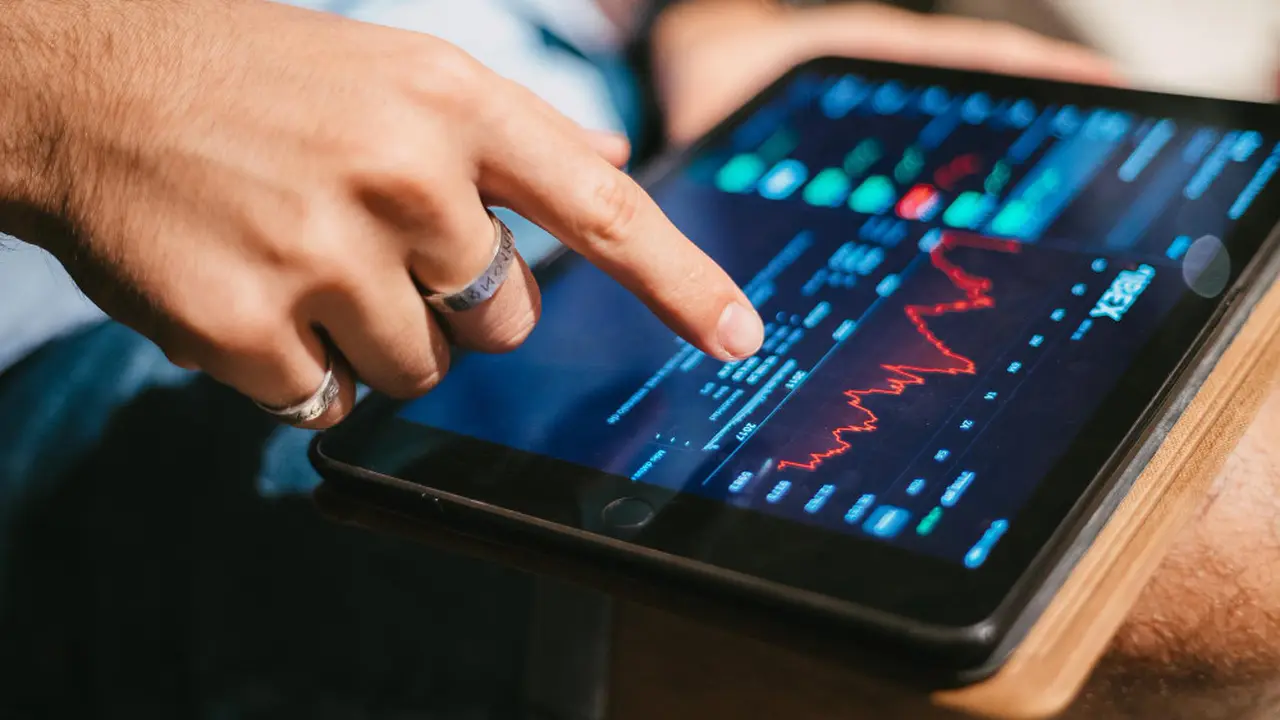 Ilustrasi investasi, revenue