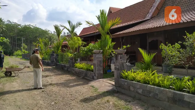 Rumah adat oseng Banyuwangi di Gria Ekologi Kelir yang Asari (Hermawan Arifianto/Liputan6.com)