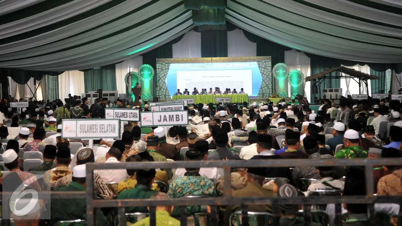 20150805-Suasana Sidang Pleno III Muktamar NU 33-Surabaya