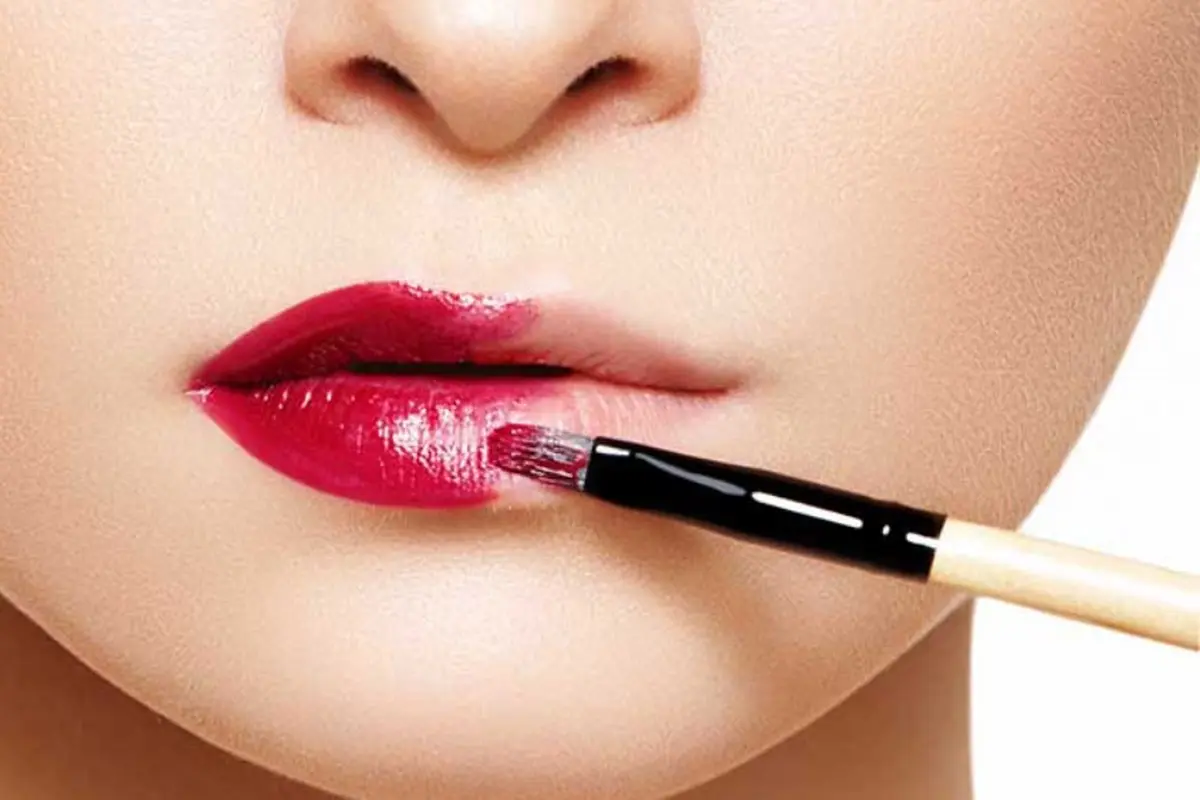 Ketiga Penyanyi Ajang Pencarian Bakat Ini Miliki Lipstik Andalan yang Sama