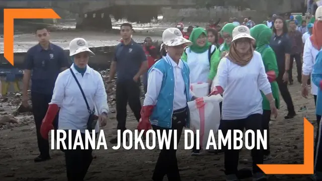 Ibu Negara Iriana Jokowi beserta ratusan warga di Ambon membersihkan tumpukan sampah yang ada di kawasan Teluk Ambon.