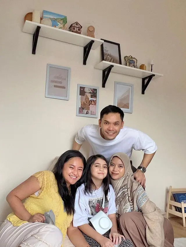 Kedekatan anak Marshanda dan ibu sambungnya