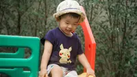 Staycation yang dikemas secara kreatif akan memperkuat ikatan emosional bersama anak. [Dok/Pexels.com/Micah Eleazar].