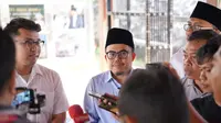 Ketua Umum PBNW Maulana Syaikh Lalu Gede Muhammad Zainuddin Atsani saat konferensi Pers jelang Gerebek Akbar Santri