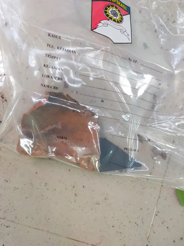 Polisi menemukan sejumlah barang bukti dari lokasi ledakan di Grobogan. (Foto: Liputan6.com/Humas Polda Jateng)