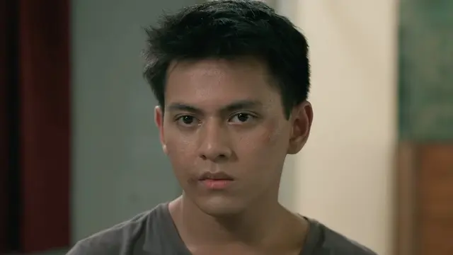Rey Bong sebagai Darin dalam film Ayah Ini Arahnya ke Mana, Ya?. (Foto: Dok. Five Elements Pictures/ Kults Creative)