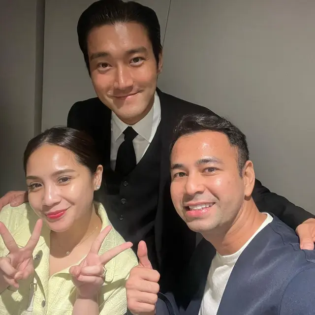 8 Gaya Serasi Raffi Ahmad dan Nagita Slavina Jalan-jalan di Korea, Vibes-nya bak Drakor