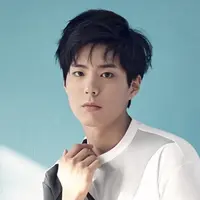 Park Bo Gum tampaknya sering membuat para penggemarnya jatuh hati. Dan kali ini, ia membuat para terkagum-kagum dengan tulisan tangannya yang sangat bagus dan rapi. (Foto: Soompi.com)