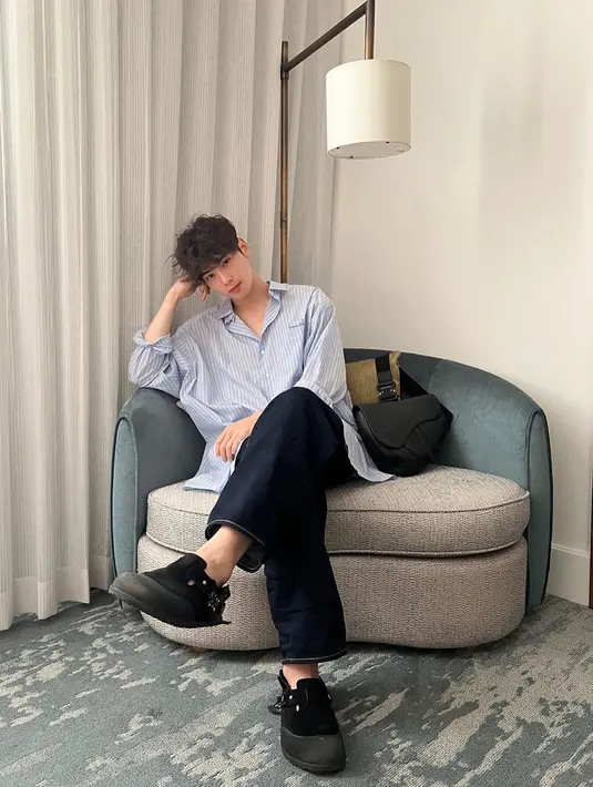 <p>Banyak yang menduga kalau Cha Eun Woo adalah nama aslinya. Namun member ASTRO ini memiliki nama asli Lee Dong Min. (FOTO: instagram.com/eunwo.o_c/)</p>