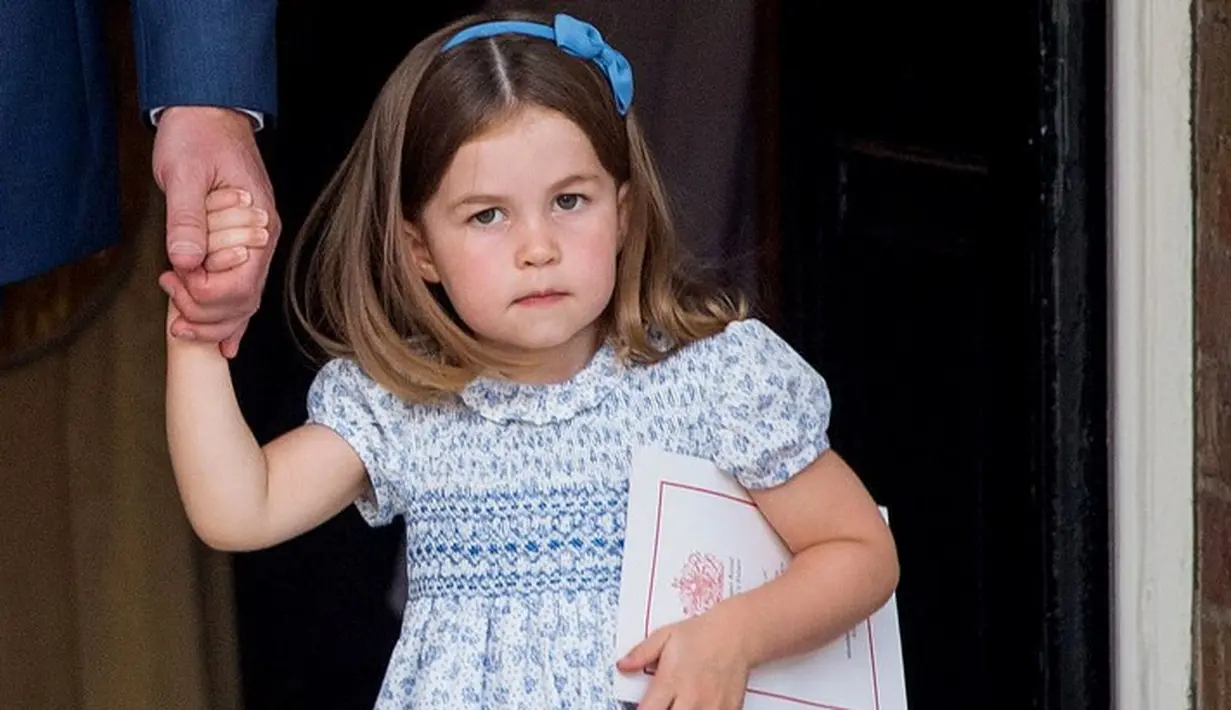 Tentu saja Puteri Charlotte mengucapkan hal tersebut dengan wajah yang tegas namun tetap menggemaskan. (Allure)