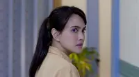 Adegan sinetron Suci Dalam Cinta dibintangi Ben Joshua, tayang perdana 20 Oktober di SCTV mulai pukul 19.40 WIB (Dok Screenplay Productions)