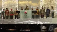  Dengan mengucap Bismillah perdagangan efek di BEI 2015 saya nyatakan resmi dibuka," kata Jokowi" saat meresmikan sektor perdagangan saham perdana di Gedung Bursa Efek Jakarta, Jumat (2/1/2014).(Liputan6.com/Faizal Fanani)