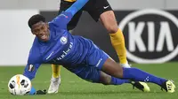 1. Jonathan David (Genk) - Pemain berusia 19 tahun itu sudah tampil sebanyak 28 pertandingan dengan menyumbang 13 gol dan delapan assist di semua ajang. Total, Jonathan David telah bermain sebanyak 2.521 menit.(AFP/Genya Savilov)