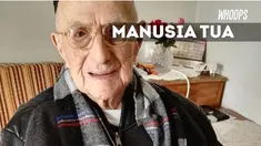 Ia juga merupakan salah satu penghuni kamp penyiksaan Nazi di kamp konsentrasi Auschwitz.