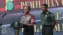 Kapolda DKI Irjen M Iriawan memberikan sambutan didampingi Pangdam Jaya Mayor Jenderal Jaswandi  saat menghadiri deklarasi damai Pilgub DKI Jakarta putaran kedua di Jakarta, Senin (17/4). (Liputan6.com/Faizal Fanani)
