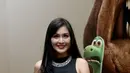 Setelah menyaksikan film The Good Dinosaur, Sandra Dewi mengaku jatuh hati pada tokoh Spot. Manusia kecil yang Arlo (dinosaurus hijau) temukan di tengah-tengah hutan. Andy Masela/Bintang.com)