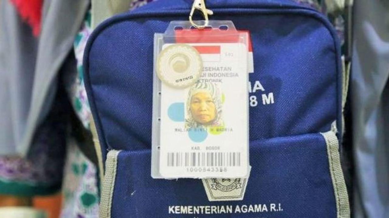 Kartu Kesehatan Jemaah Haji menggantikan bentuk buku yang biasa dipakai untuk mengetahui riwayat kesehatan jemaah haji. (Foto: Kementerian Kesehatan RI)
