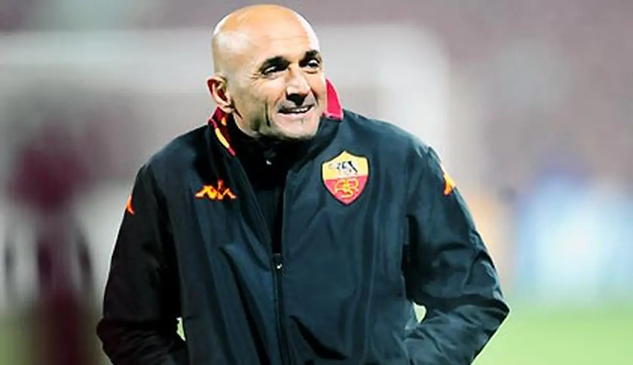 Roma&#039;s coach Luciano Spalletti during their official training session at one day ahead of the Champions League match against CFR Cluj in Cluj-Napoca city, on November 25, 2008. AFP PHOTO/DANIEL MIHAILESCU