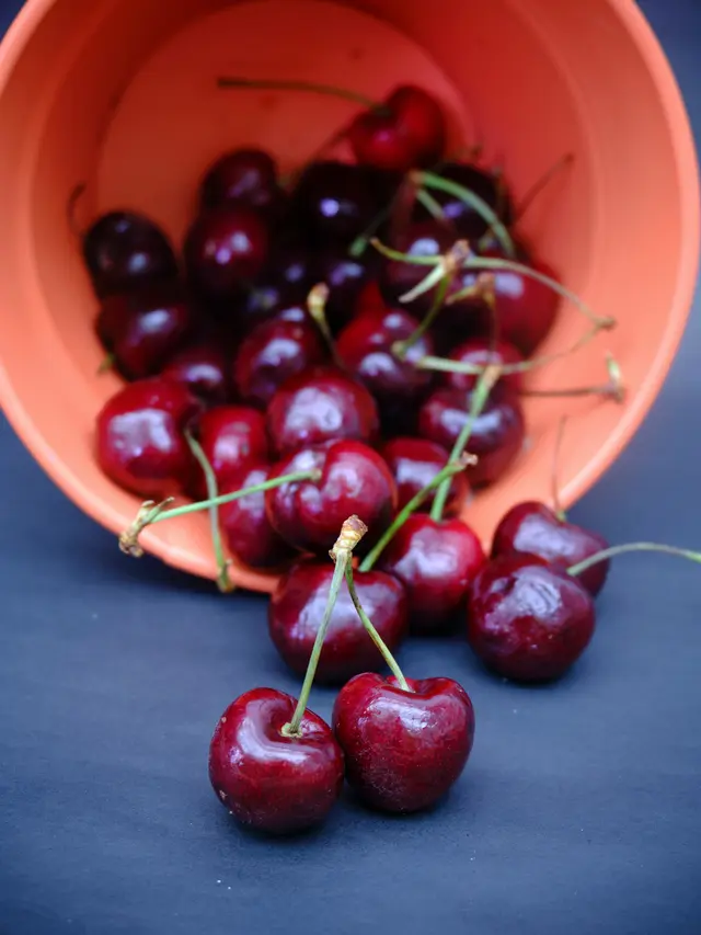 Bantu Tidur Lebih Nyenyak, Yuk Redakan Stres dengan 6 Buah-Buahan Ini!