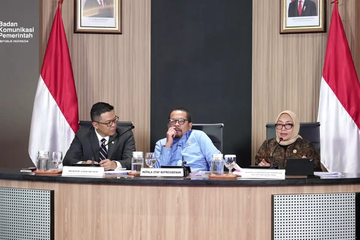 Menteri Pemberdayaan Perempuan dan Perlindungan Anak (PPPA) Arifah Choiri Fauzi dalam konferensi pers di Kantor Staf Kepresidenan, Jakarta, Rabu (22/4/2026).