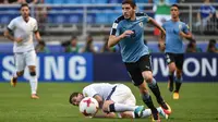 Bek Uruguay Agustin Rogel masuk radar AC Milan. (AFP/Kim Doo-ho)