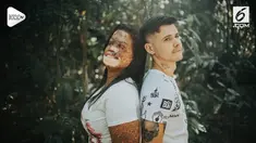 Edmilson dan Karine de Souza berhasil buat warganet terharu karena kisah cinta mereka yang tidak memandang fisik namun berasal dari hati setelah foto pertunangan mereka diunggah oleh Daniel Panisson Fotografias di Facebook.