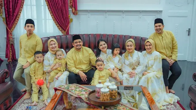 Putra Kahiyang Ayu, Al Nahyan, Kenakan Baju Koko Saat Lebaran, Warganet Justru Tunggu Foto Pakai Kutang