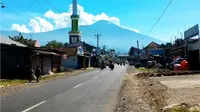 Penampakan Gunung Slamet dari Karanglewas, Banyumas. (Foto: Liputan6.com/Muhamad Ridlo)