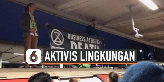 VIDEO: Aktivis Lingkungan Protes di Atas Kereta Komuter London