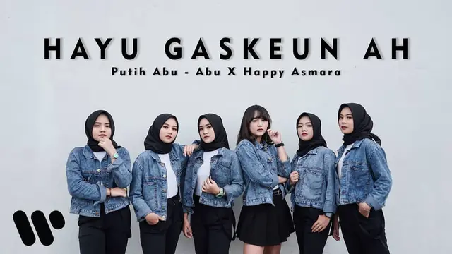 Grup vokal Putih Abu-Abu berkolaborasi bersama pedangdut Happy Asmara (https://www.instagram.com/p/CL6hB4PAr7S/)