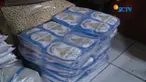 Langkanya pasokan garam, membuat harga salah satu bahan pokok tersebut melonjak. Pembeli pun hanya bisa pasrah.