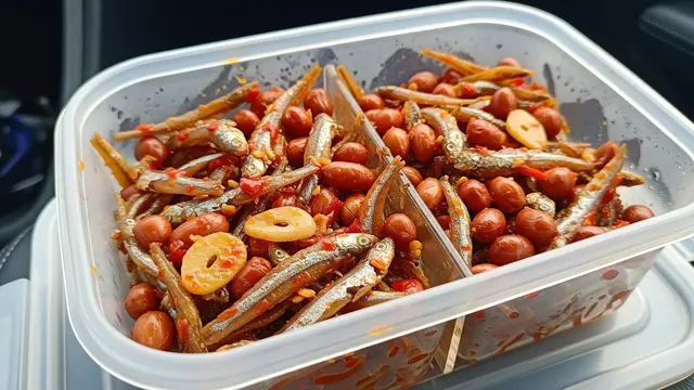 Teri Kacang Balado/Gemini AI