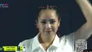 Nagita Slavina yang berpasangan dengan Gege Elisa tampil manis dengan gaya rambut two french braid with ribbon. [YouTube/Rans Entertainment].