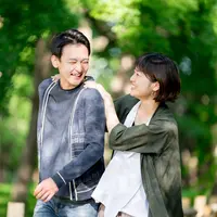 ilustrasi couple bahagia cinta/Keisuke_N/Shutterstock