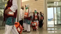 Seorang jemaah haji Indonesia meninggal dunia akibat serangan jantung atas nama Umi Nadiroh Yunus Husen, di Madinah, Arab Saudi. 