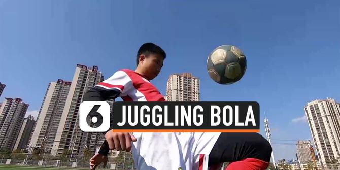 VIDEO: Hebat! 2 Jam Bisa Juggling Bola Lebih dari 11 Ribu Kali