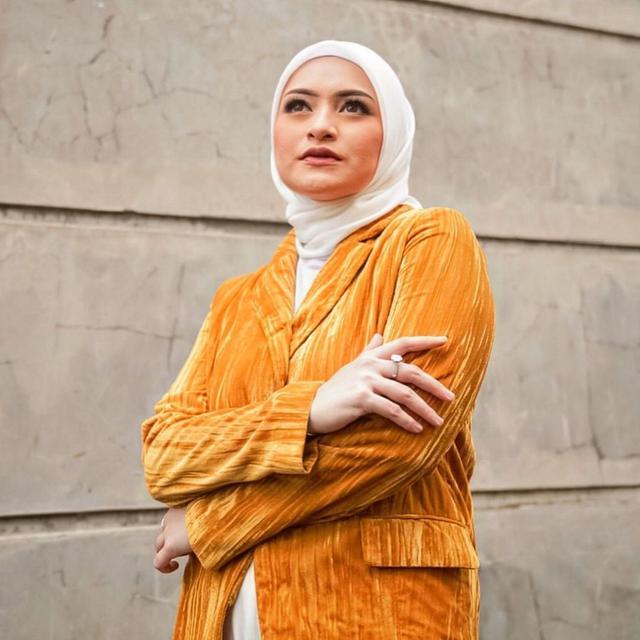 Nathalie Holscher. (Foto: Dok. Instagram @nathalieholscher)